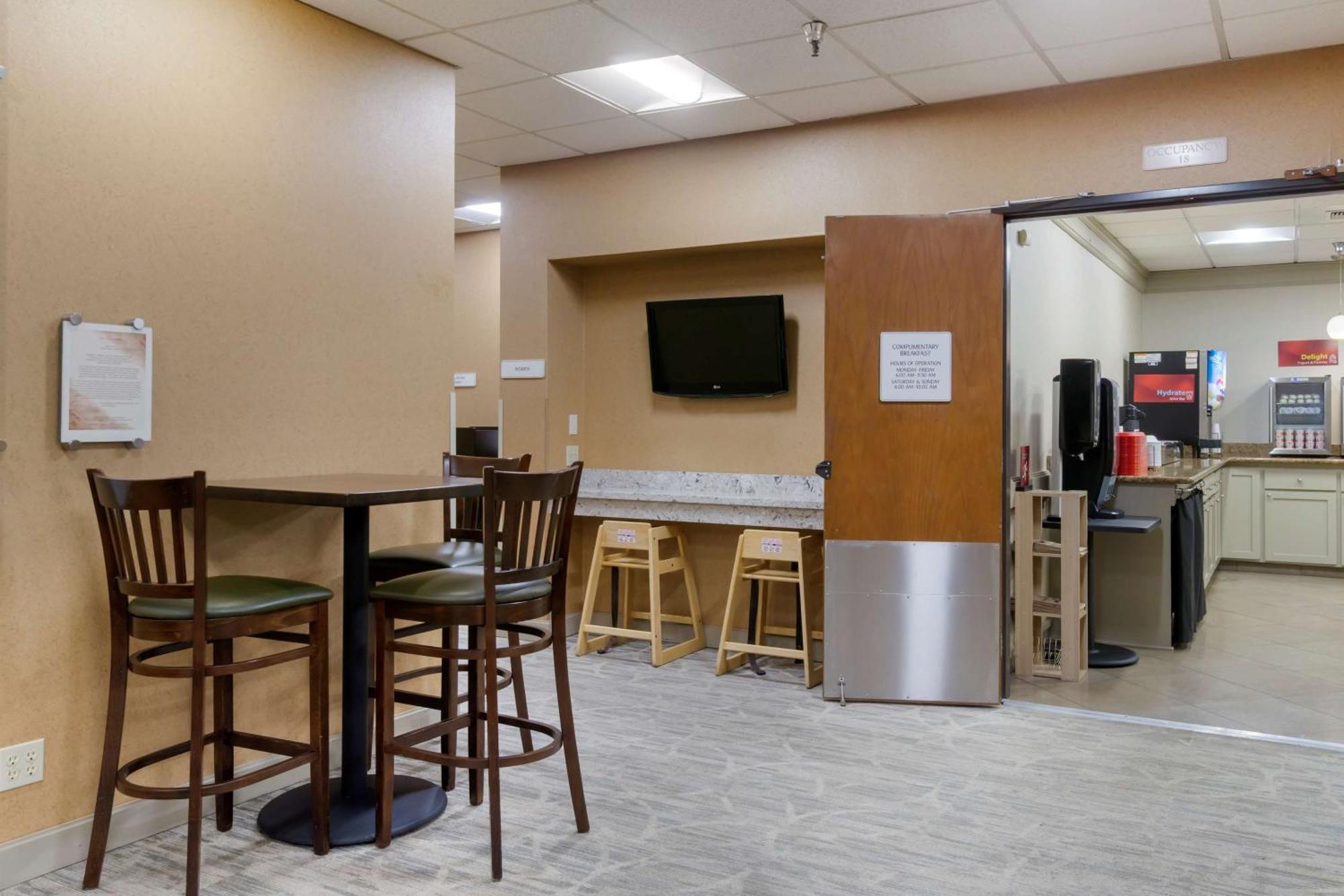 Best Western Plus Oak Harbor Hotel And Conference Center Экстерьер фото